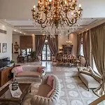 Eva's Luxury *